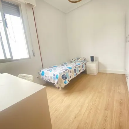 Rent this 4 bed apartment on Avenida de Ramón y Cajal / Ramón y Cajal etorbidea in 12, 48014 Bilbao