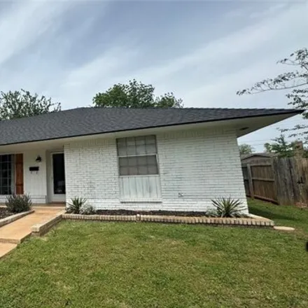 Buy this 3 bed house on 4789 Northwest 62nd Terrace in Oklahoma City, OK 73122