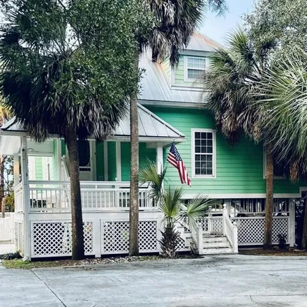 Image 1 - 538 Hammock Avenue, Murrells Inlet, Georgetown County, SC 29576, USA - House for sale