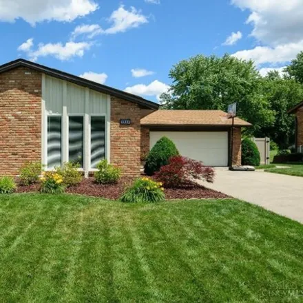 Buy this 3 bed house on 5868 Coachmont Drive in Fairfield, OH 45014