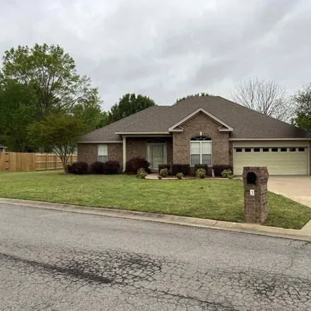 Buy this 3 bed house on 3 Livingstone Drive in Searcy, AR 72143
