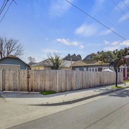 Image 7 - 3078 Arlington Avenue, Los Angeles, CA 90018, USA - House for sale