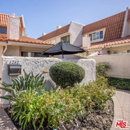 Image 4 - 6299 Nita Avenue, Los Angeles, CA 91367, USA - House for sale