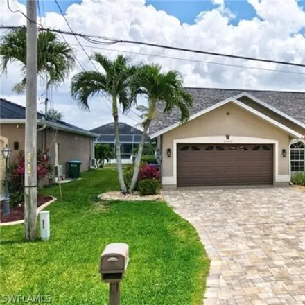 Image 6 - 2011 Southeast 17th Place, Cape Coral, FL 33990, USA - House for sale