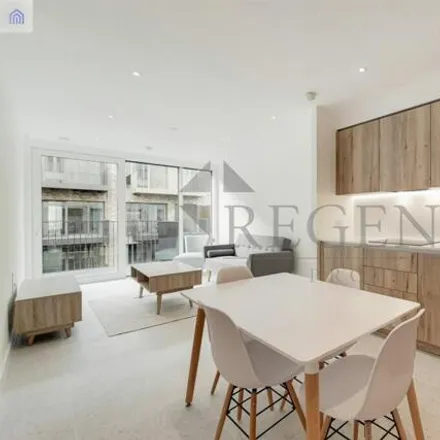 Image 1 - Georgette Apartments, 2 Cendal Crescent, London, E1 2GA, United Kingdom - Room for rent