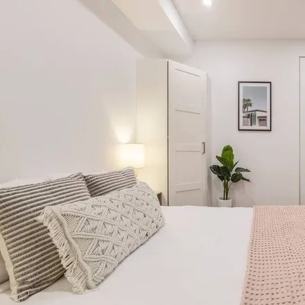 Rent this 2 bed apartment on Port Melbourne VIC 3207
