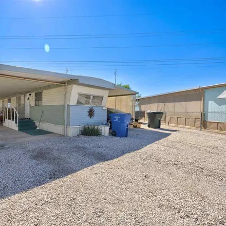 Image 2 - 1197 South 20th Avenue, Yuma, AZ 85364, USA - House for sale