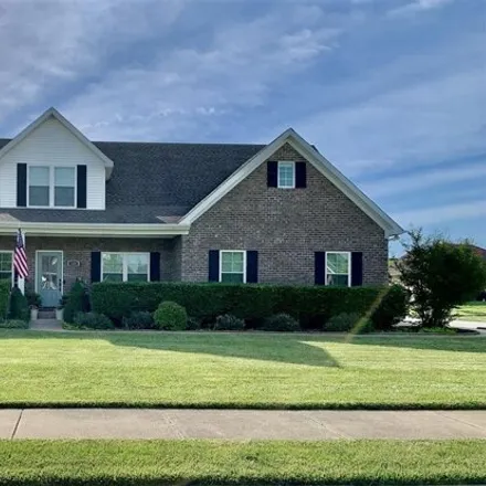 Buy this 4 bed house on unnamed road in Warren County, KY 42104