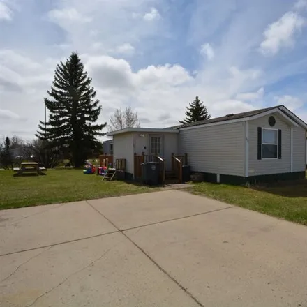 Buy this studio apartment on 543 31st Avenue Southeast in Minot, ND 58701