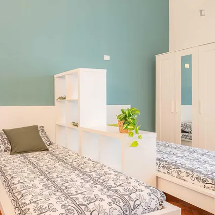 Rent this 2 bed room on Parafarmacia Romolo in Viale Romolo, 1