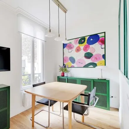 Image 4 - 12 Rue Bayen, 75017 Paris, France - Apartment for rent