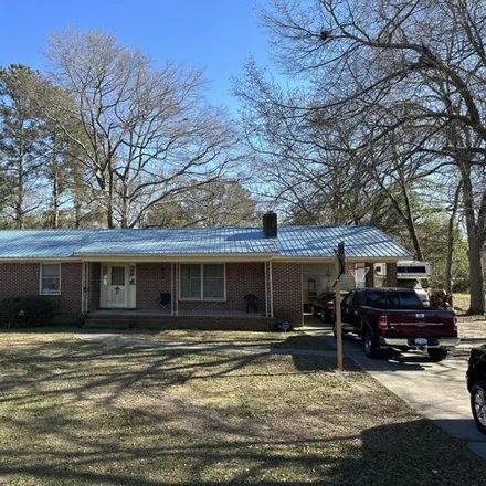 Buy this 3 bed house on 309 McGirt's Bridge Road in Lincoln Heights, Laurinburg