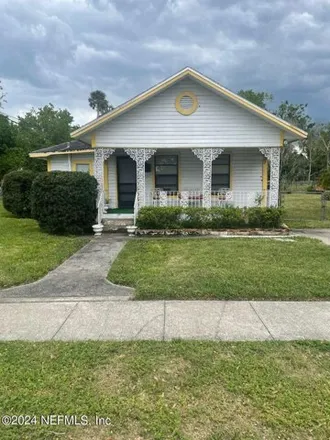 Buy this 3 bed house on 557 North Street in Daytona Beach, FL 32114