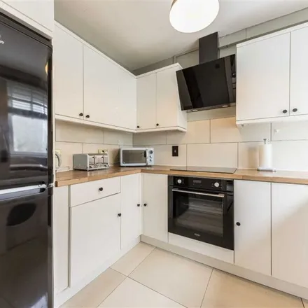 Rent this 2 bed apartment on The Quadrangle in Southwick Street, London