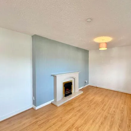 Image 3 - Elphinstone Crescent, Murray East, East Kilbride, G75 0PP, United Kingdom - Apartment for rent