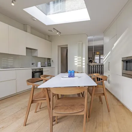 Image 3 - Thresher Owen, Battersea Square, London, SW11 3RA, United Kingdom - Townhouse for rent