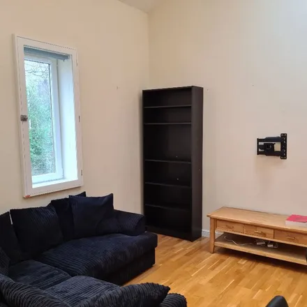 Rent this 2 bed apartment on 9 Mentone Gardens in City of Edinburgh, EH9 2DJ