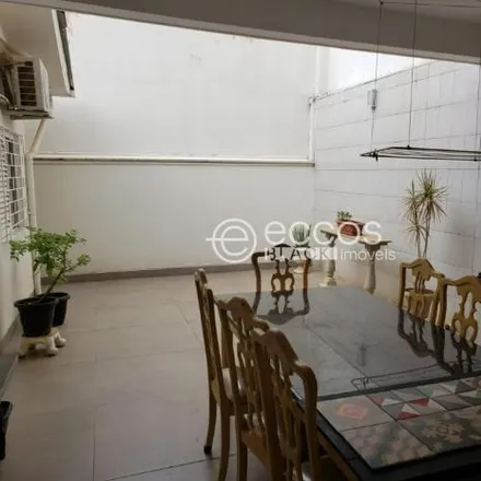Buy this 4 bed house on Rua Triângulo Mineiro in Patrimônio, Uberlândia - MG