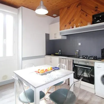 Image 7 - Cours Tourny, 24000 Périgueux, France - Apartment for rent