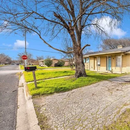 Image 3 - Bautista Emmanuel Mission Church, A. J. Malone Drive, Seguin, TX 78156, USA - House for rent