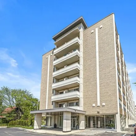 Buy this 1 bed condo on East 40th Street in Indianapolis, IN 46208