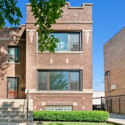 Buy this 7 bed duplex on 4415 North Keystone Avenue in Chicago, IL 60630