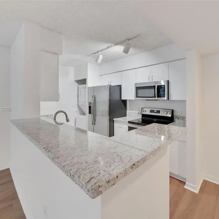 Image 4 - 1100 Brickell Bay Drive, Miami, FL 33131, USA - Apartment for rent