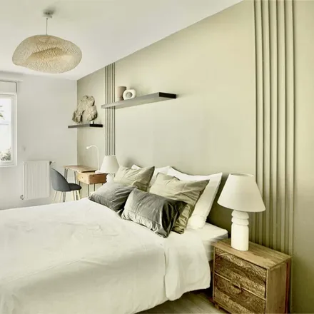 Rent this 2 bed room on 6 Rue de La Belle Rose in 33130 Bègles, France