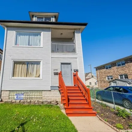Rent this 3 bed house on 2730 North Marmora Avenue in Chicago, IL 60634