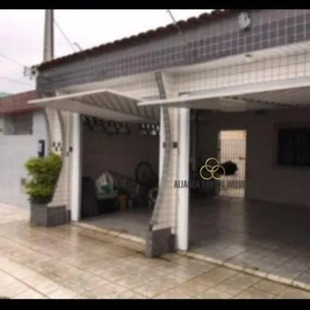 Buy this 3 bed house on Rua Doutor José Dias de Moraes in Chico de Paula, Santos - SP