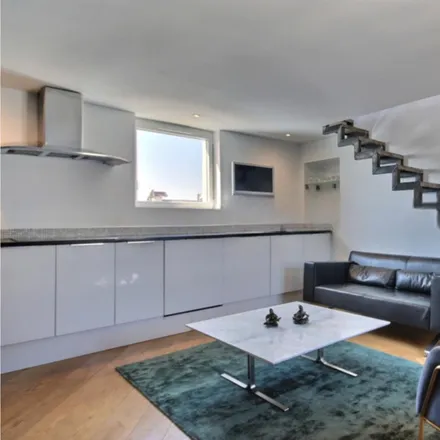 Image 9 - 21 Rue d'Hauteville, 75010 Paris, France - Apartment for rent
