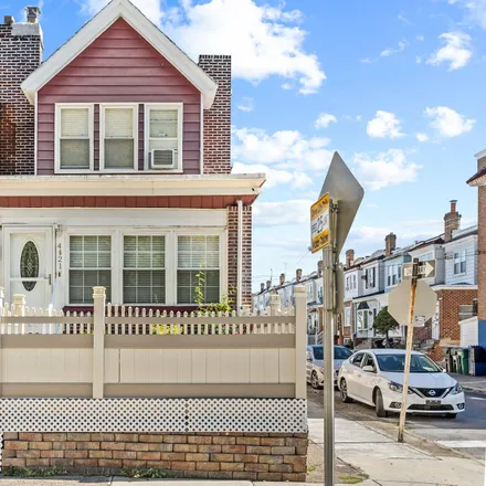 Buy this 3 bed townhouse on Fink's Hoagies in Princeton Avenue, Philadelphia