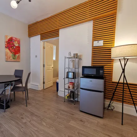 Rent this 1 bed house on 1771 Palou Avenue in San Francisco, CA 94124