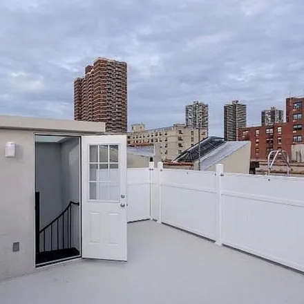 Rent this 5 bed apartment on 176 Stanton Street in New York, NY 10002