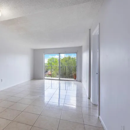 Image 3 - 14250 Southwest 62nd Street, Kendale Lakes, Miami-Dade County, FL 33183, USA - Condo for rent