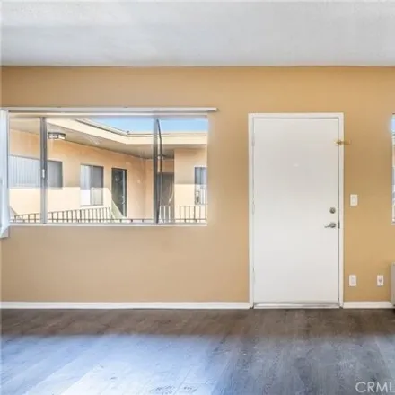 Image 4 - 17951 Devonshire Street, Los Angeles, CA 91325, USA - Apartment for rent