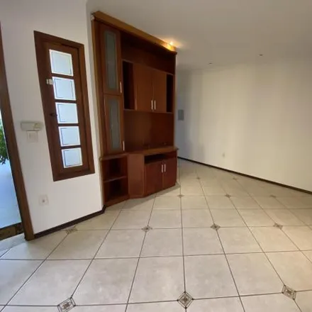 Rent this 4 bed house on Rua Professor Emílio Mazzola in Vila Alvorada, Jundiaí - SP