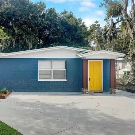 Buy this 4 bed house on 3613 East Henry Avenue in Tampa, FL 33610