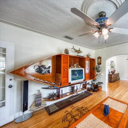 Image 8 - 1699 31st Avenue North, Saint Petersburg, FL 33713, USA - Loft for sale