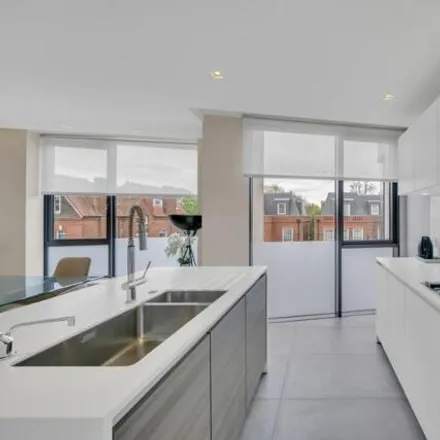 Image 7 - Belsize Fast Tunnel, Shepherd's Path, London, NW3 5PE, United Kingdom - House for rent