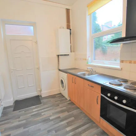Rent this 1 bed apartment on 409 Mansfield Road in Nottingham, NG5 2DP