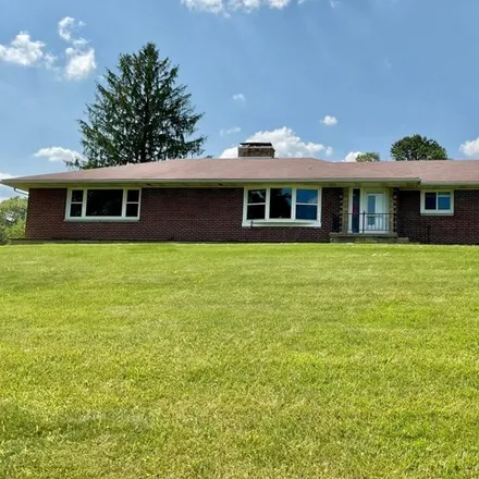 Buy this 3 bed house on 90 Maple Ln in Chillicothe, Ohio