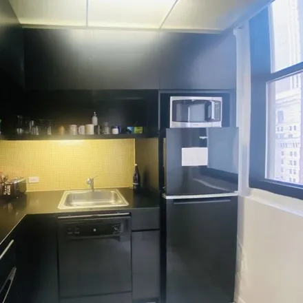 Image 4 - 56 Pine St Apt 14a, New York, 10005 - House for rent