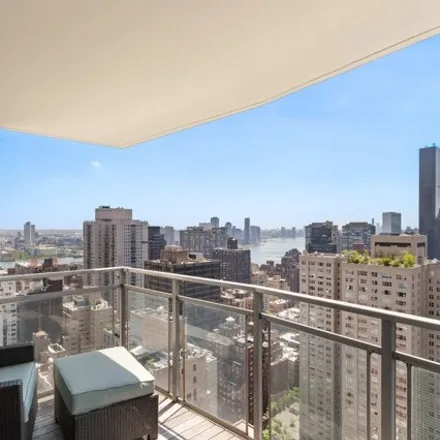Image 4 - The Excelsior, 303 East 57th Street, New York, NY 10022, USA - Apartment for rent