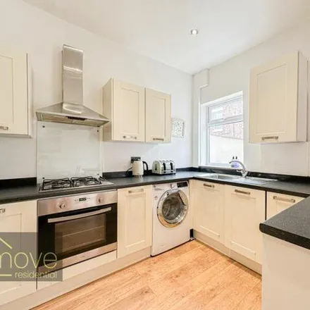 Image 2 - 13 Wendover Avenue, Liverpool, L17 4LG, United Kingdom - Townhouse for sale