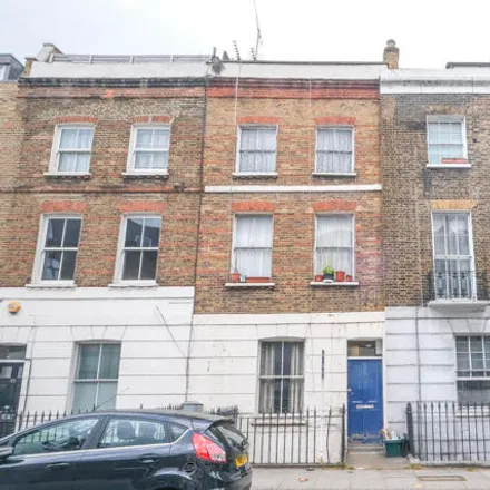 Rent this 4 bed room on Swinton Street in London, WC1X 9NW