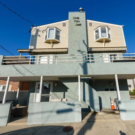 Buy this 2 bed condo on 23 South Monroe Avenue in Margate City, Atlantic County