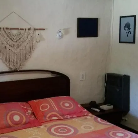 Rent this 3 bed house on Banco Provincia cancha Par 3 in Almafuerte, Parque Gorriti