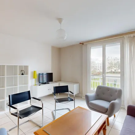 Rent this 3 bed apartment on 3 Allée Charles Baudelaire in 44400 Rezé, France