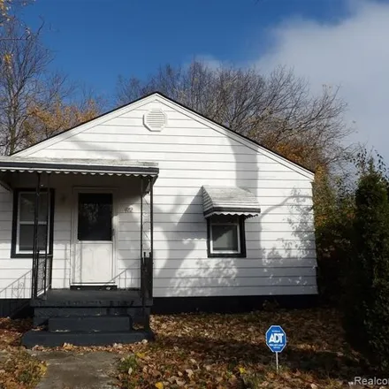 Buy this 2 bed house on 446 Wyoming Avenue in Pontiac, MI 48341